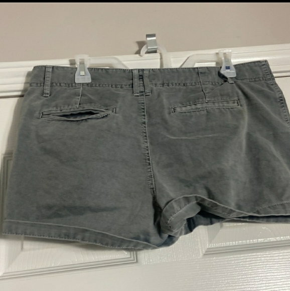 👜Merona Grey Shorts 14 - #662 - Picture 4 of 4